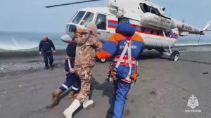 На Сахалине спасатели МЧС России эвакуировали туристку