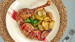 Гусь с картошкой