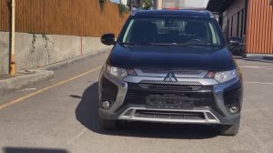 Автомобиль Mitsubishi Outlander в автосалоне Автопорт в Ростове-на-Дону (zip0119)