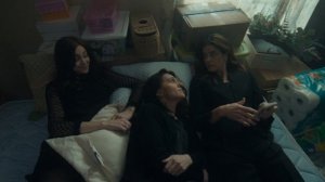 Друзья и соседи - Your Friends and Neighbors S02 E06 (А во всем остально
