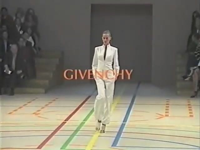 Показ коллекции Givenchy весна-лето 2000. Часть 1.