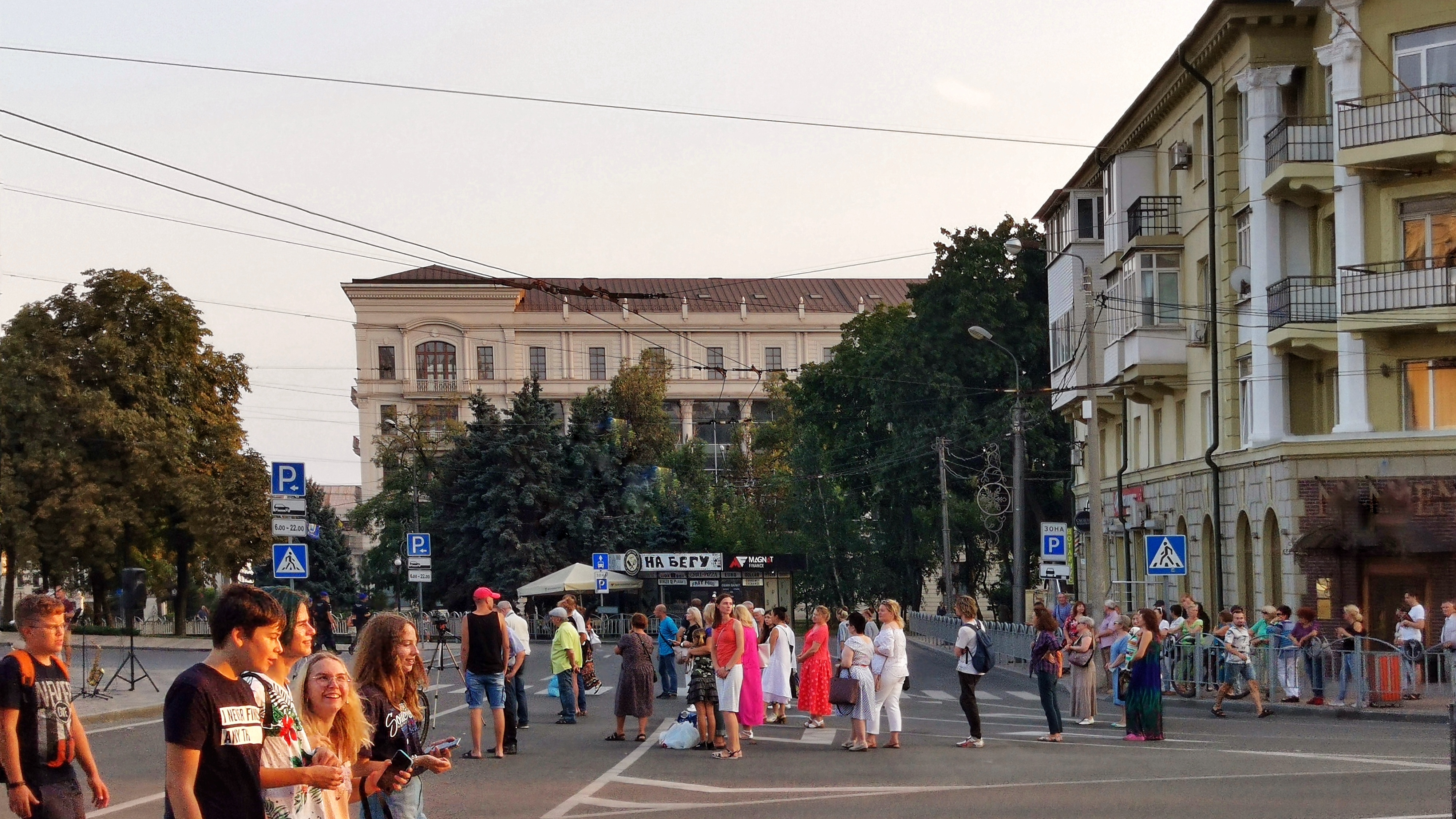 МАРИУПОЛЬ город Расширяется и Заселяется Жителями Восстановление и Жизнь СЕГОДНЯ