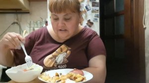 ужин картошечка хлебушек и кофе