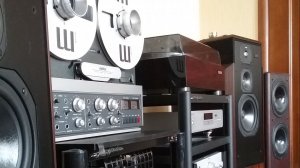 Denon DP-59L. EAR 834P Deluxe. Rotel RA-1060. Revox Agora B MK II. Ortofon MC Rondo Bronze.