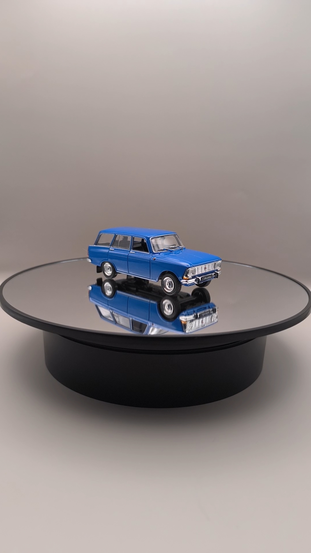 Москвич-427 1:43 Автолегенды СССР выпуск  №57