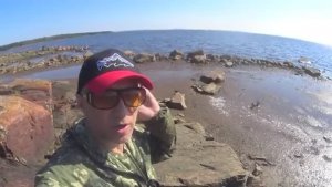 ПОСТАВИЛ СЕТИ В МОРЕ НА КОЛЫ! ДОБАВИЛ ФИНОК! ЖДУ УТРА!