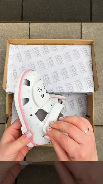 SKY-86 White