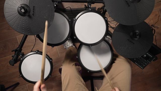 ALESIS NITRO MAX KIT_MIX