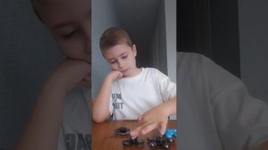 купил ещё один спиннер чтобы устроить масштабный батл спиннеров