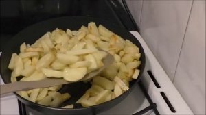 Готовлю жареную картошку  с луком. Обзор.