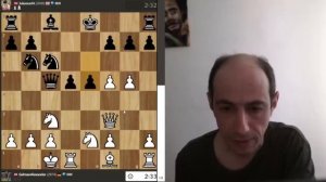 Он жертвует мне фигуру!