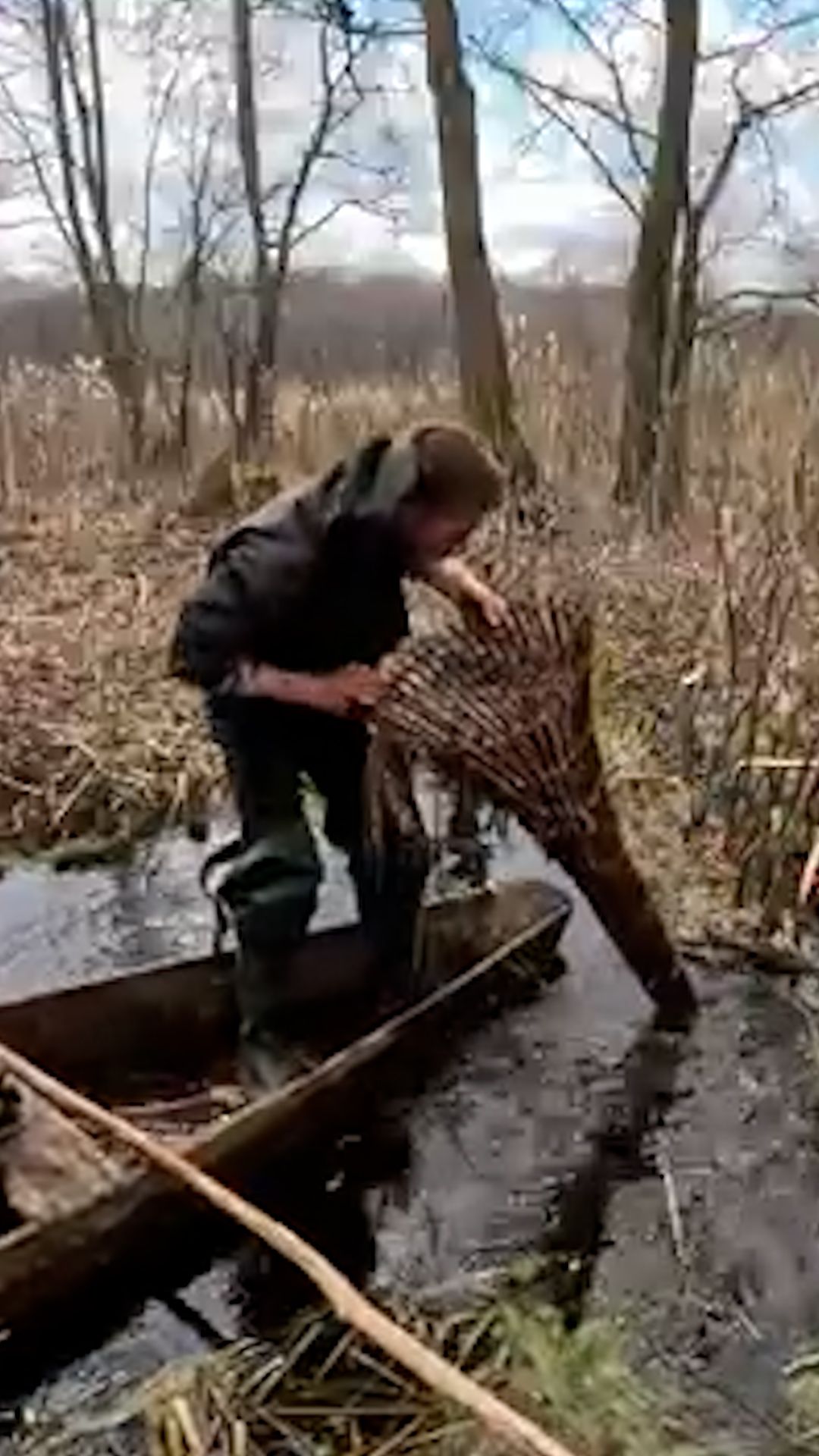 Бушкрафт у реки