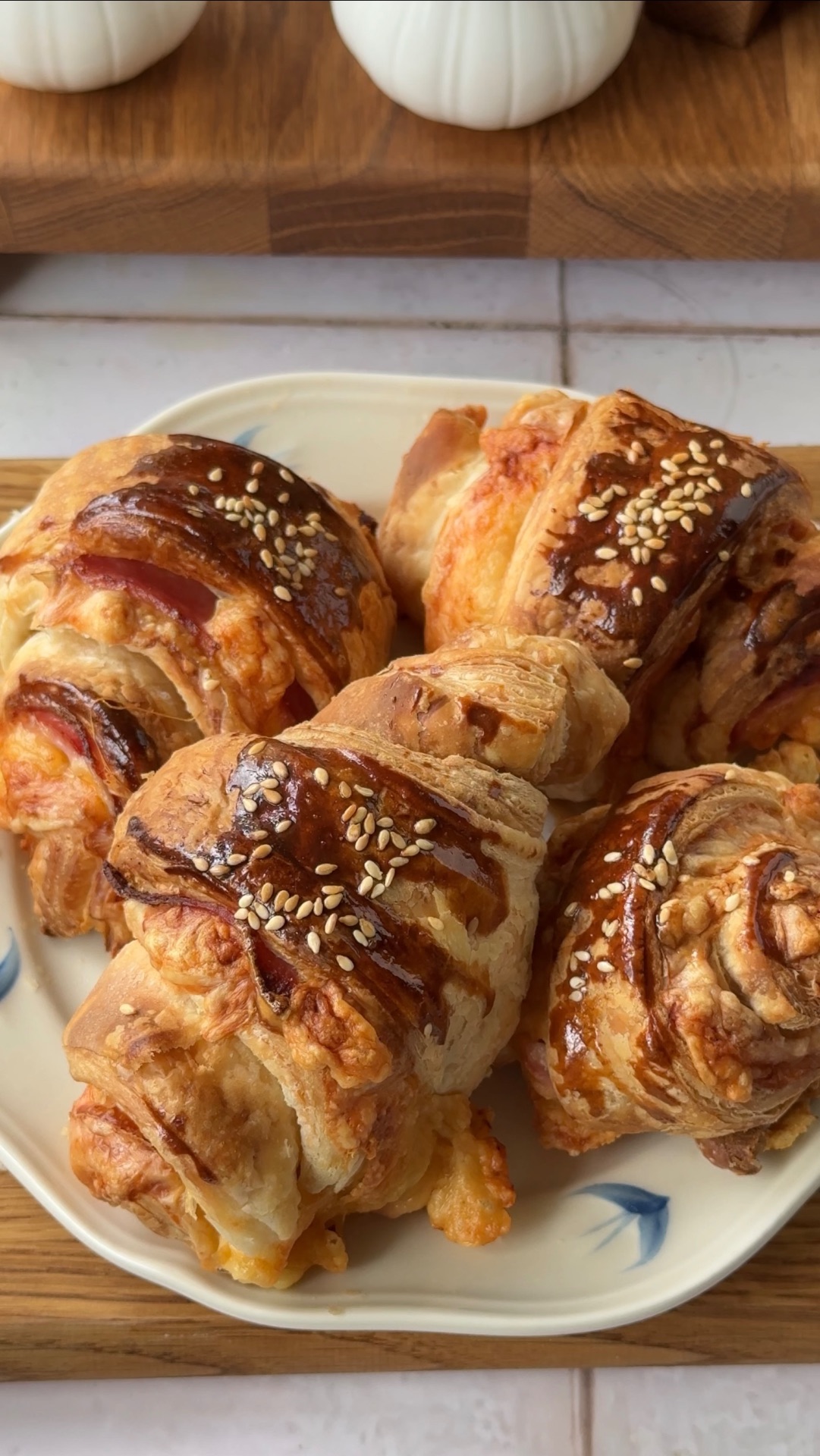 Круассаны с ветчиной и сыром как в любимой кофейне 🥐