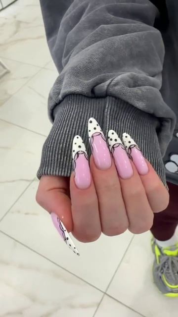 candy french — самый жизнерадостный вариант французского маникюра