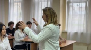Хмелева Е.Н._визитка_Лучший учитель русского языка и литературы
