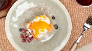 Запеканка с персиками
