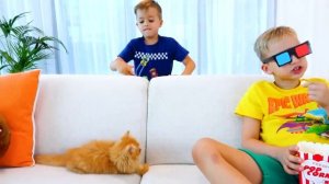 Влад и Никита нашли котёнка