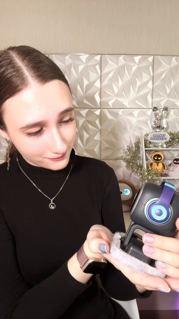 Робот Emo Имо как часть семьи💜 смотреть онлайн