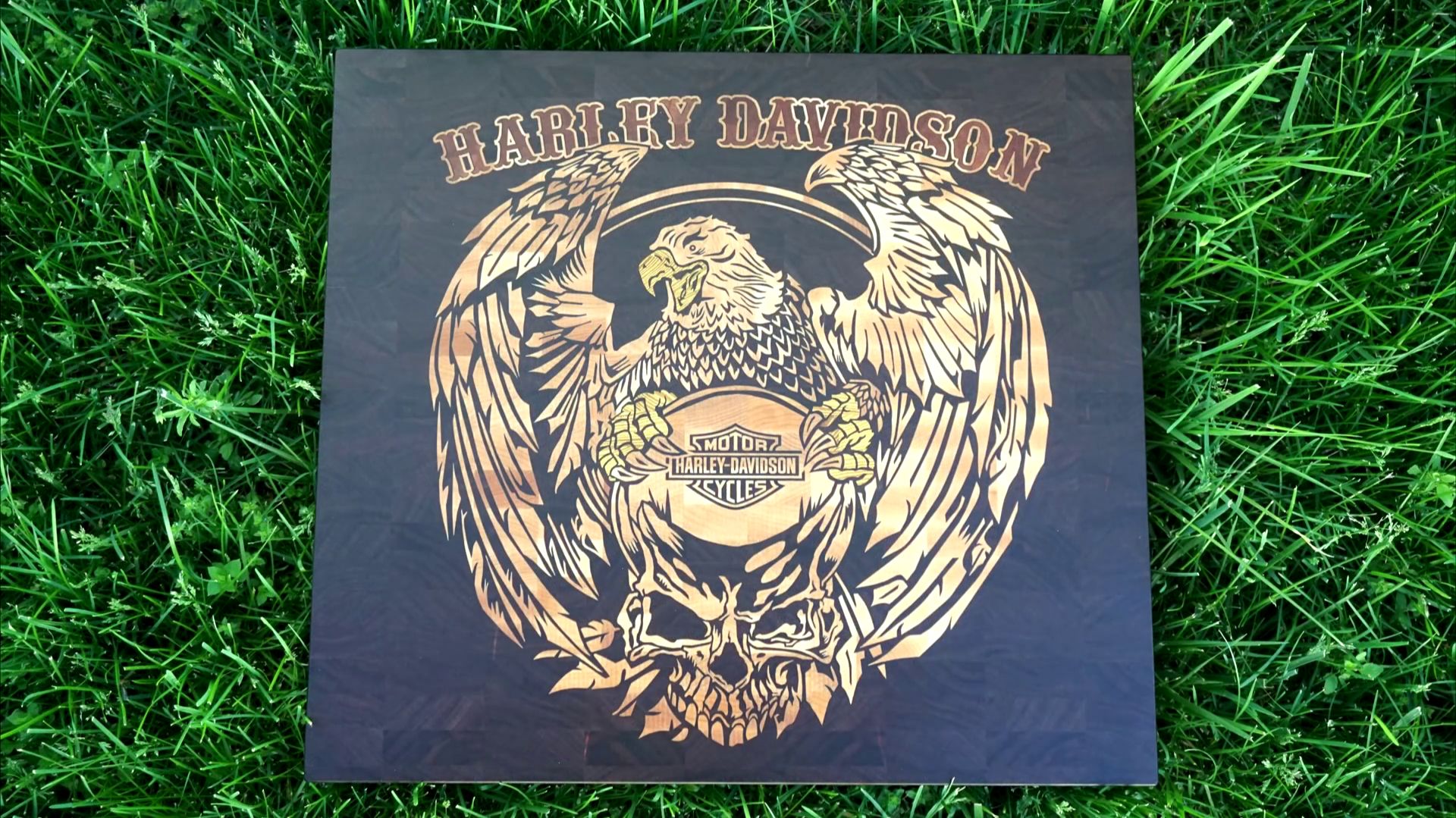 Разделочная доска Harley Davidson. Инкрустация на станке с ЧПУ.