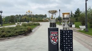 В Ярославль привезли Кубок Гагарина и Кубок Харламова