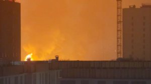 Очевидцы засняли видео крупного пожара у Измайловского Кремля