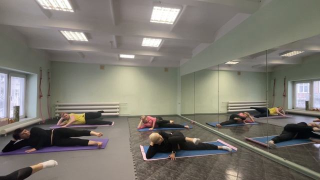 Тренировка 13.05.2026, партер, акцент на тазобедренные: вращения