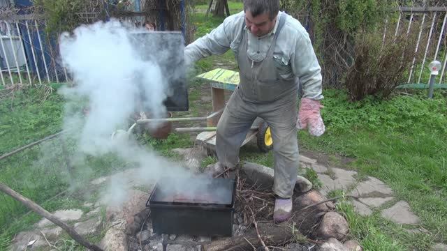 Досуг пенсионеров. Лещьчь на дубовых опилках