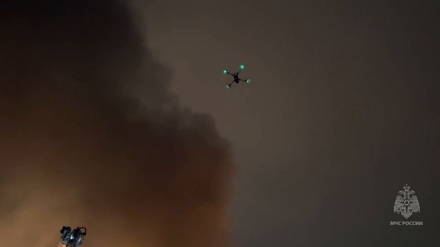 Пожар у Измайловского Кремля в Москве