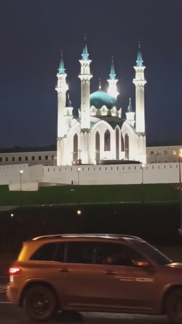 Ночная Казань. Вид на Кремль.mp4
