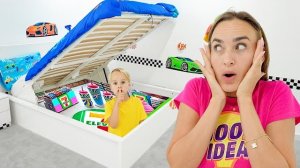 Крис строит секретную комнату. Веселые истории для детей