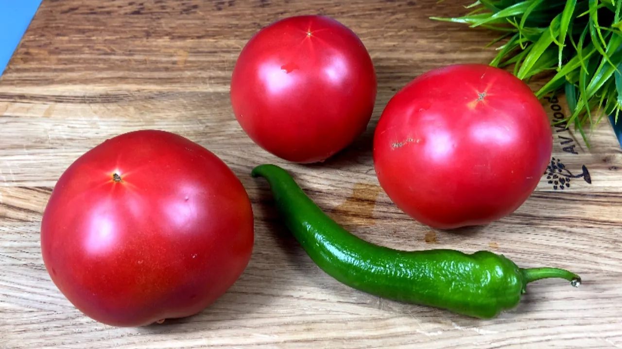 Попробовав раз эту закуску уже НЕ ЗАБУДЕШЬ! Очень просто и быстро, а вкусно НЕВЕРОЯТНО!