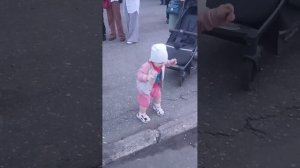 13-05-2026 Внучка учится танцевать 2023 г.