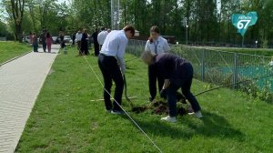 В Смоленске высадили липовую аллею в честь 65-летия полёта Юрия Гагарина