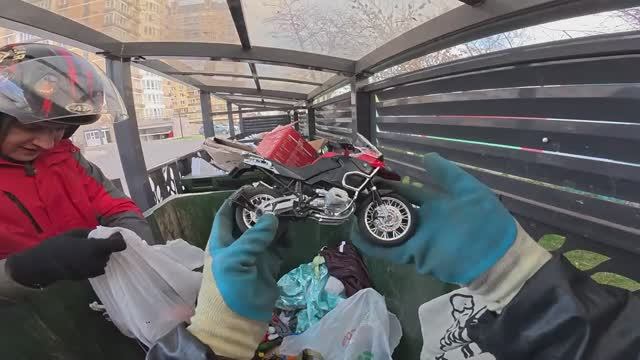 Как_я_зарабатываю_лазая_по_мусоркам_Dumpster_Diving_RUSSIA_#118