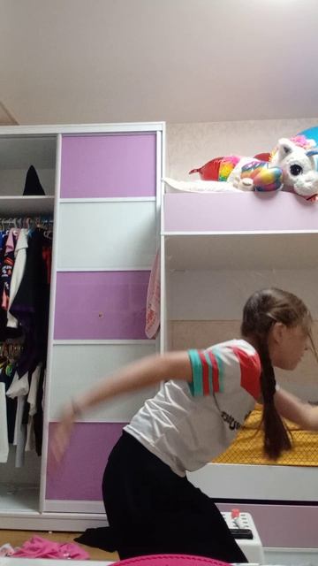1000053682.mp4