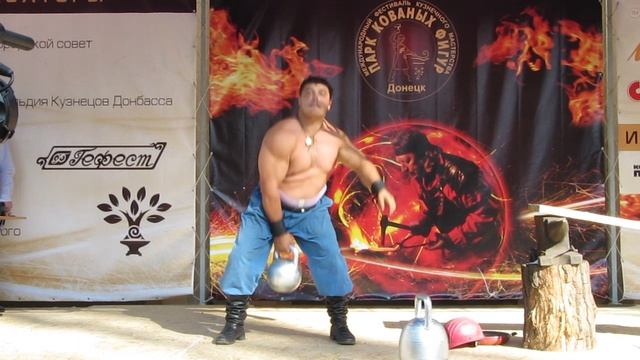 Дмитрий Халаджи-Парк кованных фигур 2
