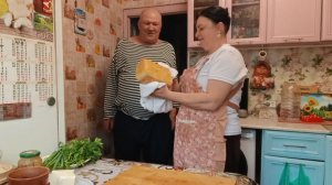 С ПЫЛУ ЖАРУ, ДОМАШНЯЯ ОБСТАНОВКА