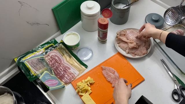Курица в беконе в духовке
