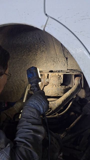 Как поменять на Газель Next верхние рычаги #ремонт #обслуживание #автомобиль #подвеска #колесо