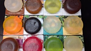Распаковка линейки мыла AROMA'Saules
Unpacking the AROMA'Saules soap line