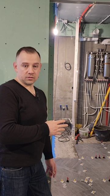 Продолжаем строить классный санузел, скоро будет красота.+ смотреть онлайн