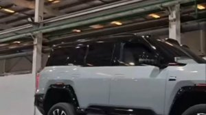 ☝️На нашем веку только удалось Китаю показать то что машина не только умеет ездить но и плавать прыг