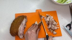 Салат с копченой курицей