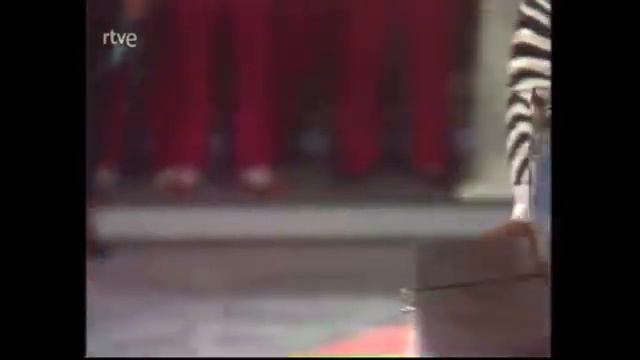 Il Trio Italiano Lorys Toni illusionisti al Circo Pop Spagna 1988 смотреть онлайн