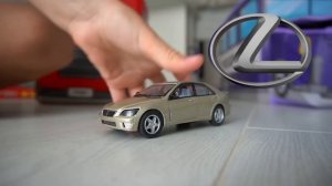 Марк изучает более 100 автомобильных брендов — видеоподборка.