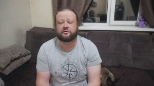 Всегда умён интеллигентен и опрятный ПОДВАЛ ИЛЬИЧА отвечаю на комментарии зрителей