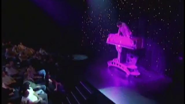 Steve Wyrick slices girl in 9 pieces смотреть онлайн