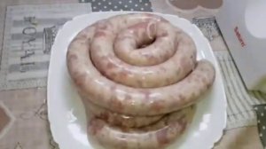 Домашняя колбаса из курицы. Обзор приготовления.