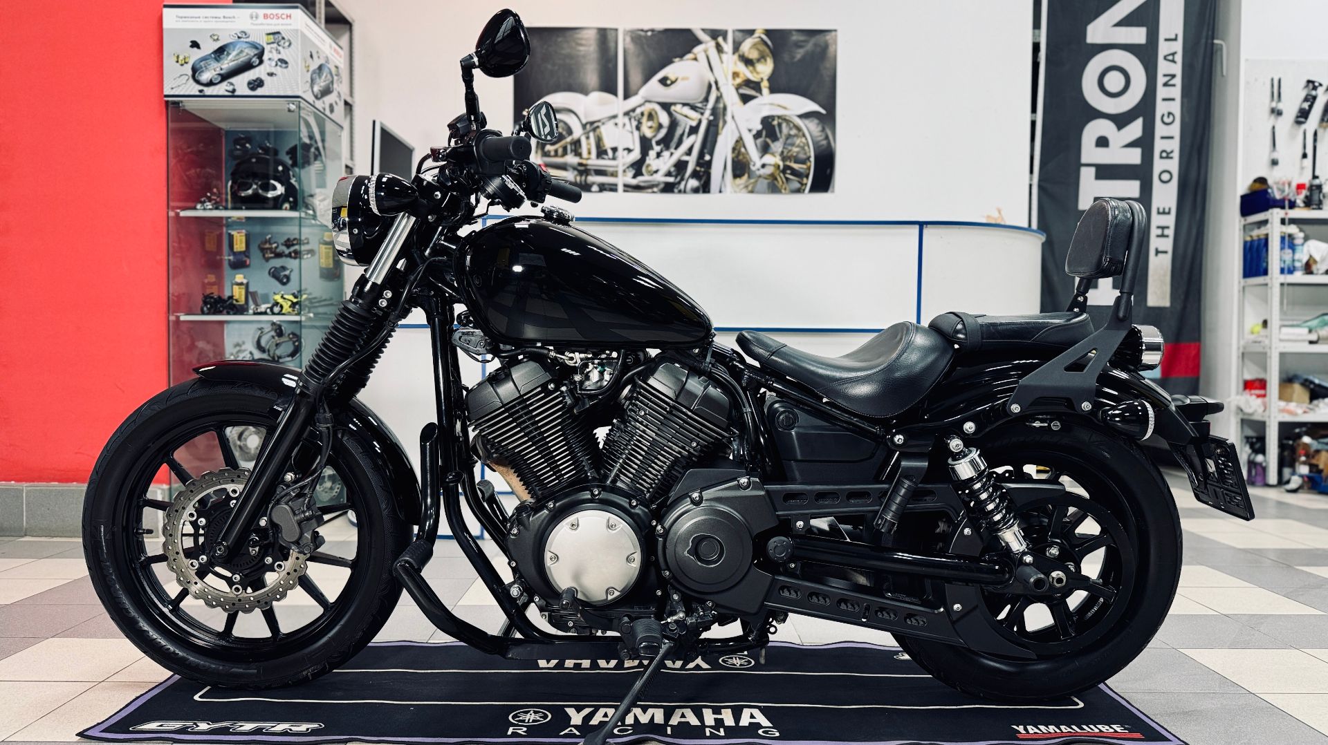 Yamaha XVS950 Bolt смотреть онлайн