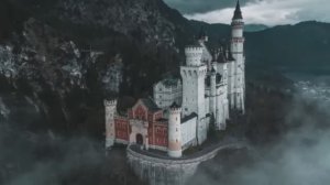 Замок Нойшванштайн. Дворец на отвесной скале. Безумие короля или найденный артефакт